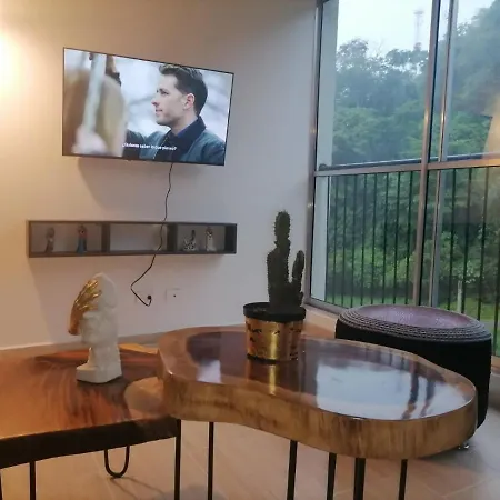 Comodo, Tranquilo Y Muy Central Pereira Exterior foto